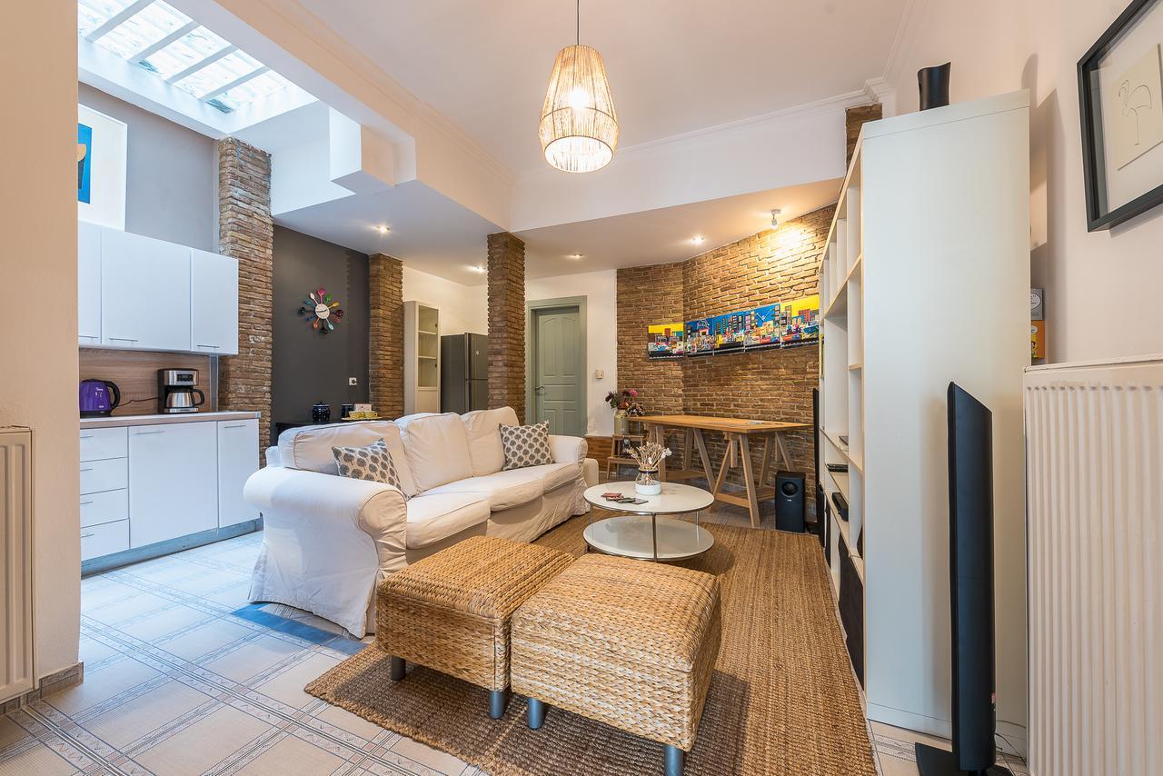 Elegant Kerameikos Apartment By Cloudkeys Athén Kültér fotó